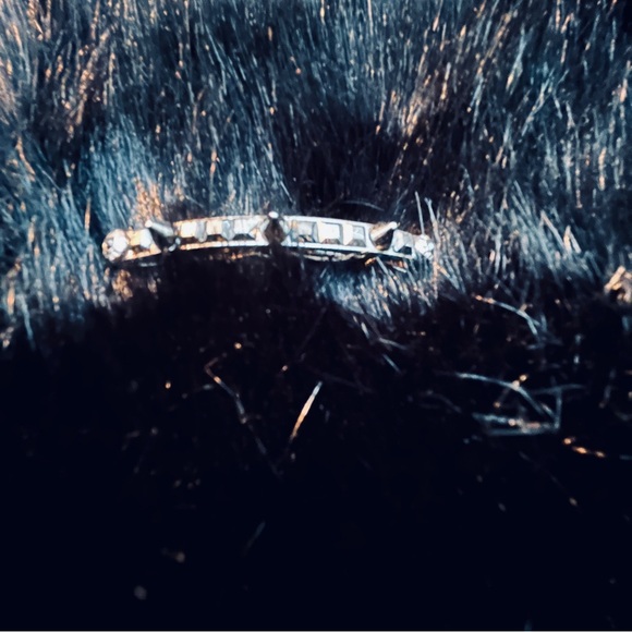 Henri Bendel Vintage Hair Clips - Picture 4 of 5